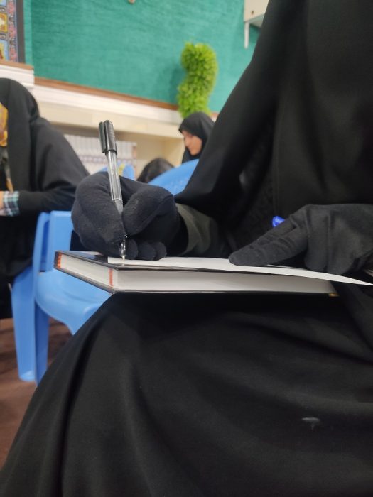 گزارش تصویری برگزاری دومین جلسه کارگاه “تربیت مربی مهارت‌های سبک زندگی خانوادگی” در بم (1)