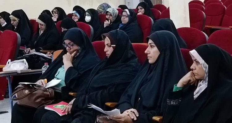 برگزاری کارگاه تربیت مربی مهارت‌های سبک زندگی خانوادگی و کارگاه عفاف و حجاب در بوشهر - اردیبهشت‌ماه 1402
