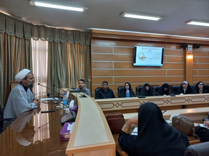 کارگاه “آشنایی و مقابله با آسیب‌های خانواده با محوریت طلاق و خیانت” در کرمانشاه