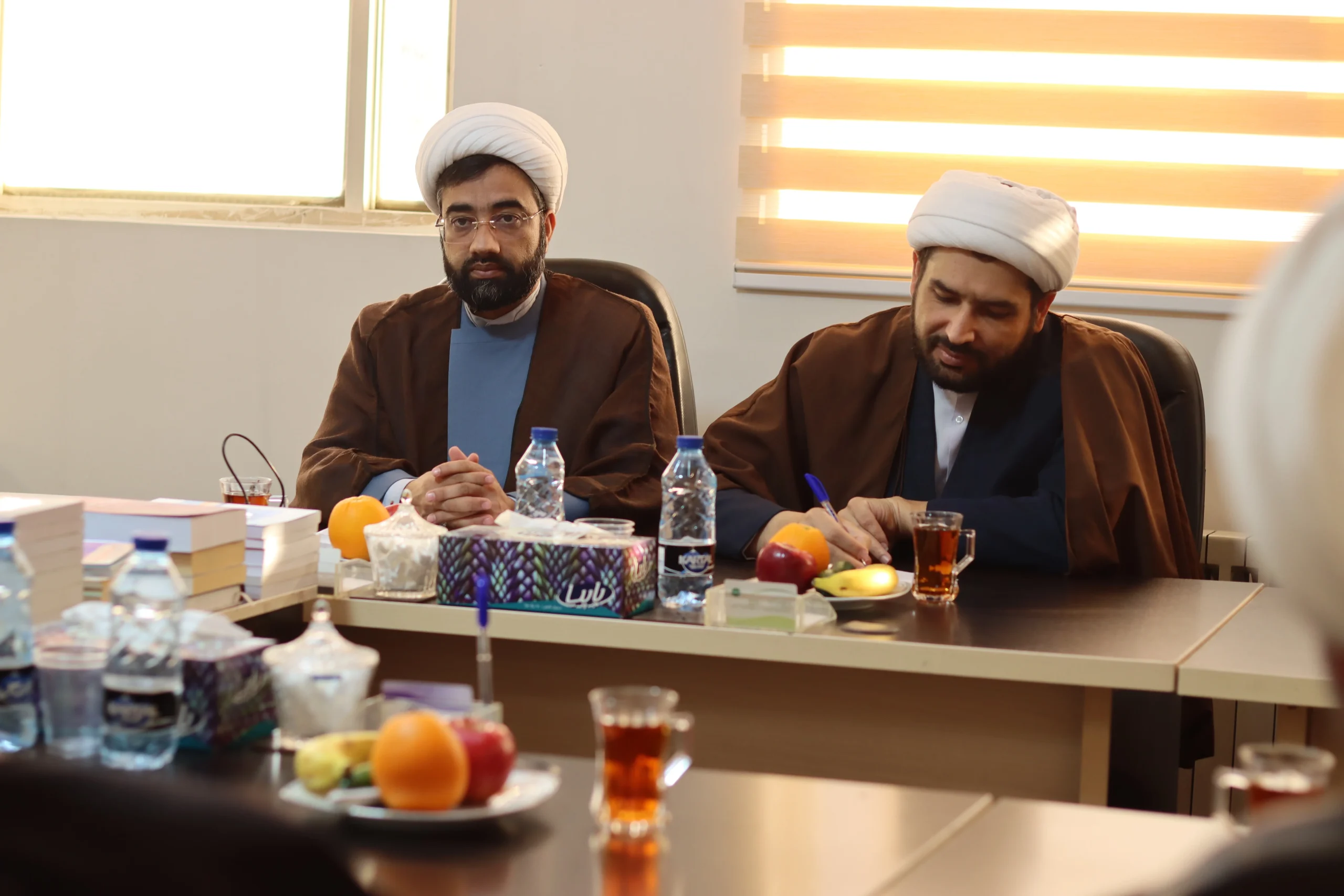 جلسه رئیس موسسه فرهنگی هنری سبک زندگی آل یاسین با معاون پژوهش حوزههای علمیه